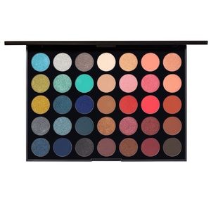 35H Hot Spot Artistry Palette